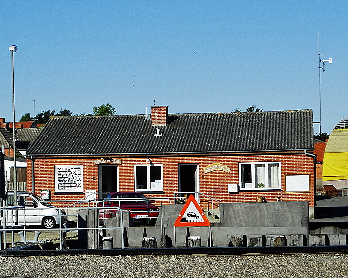 aeroe touristinformation soeby 01